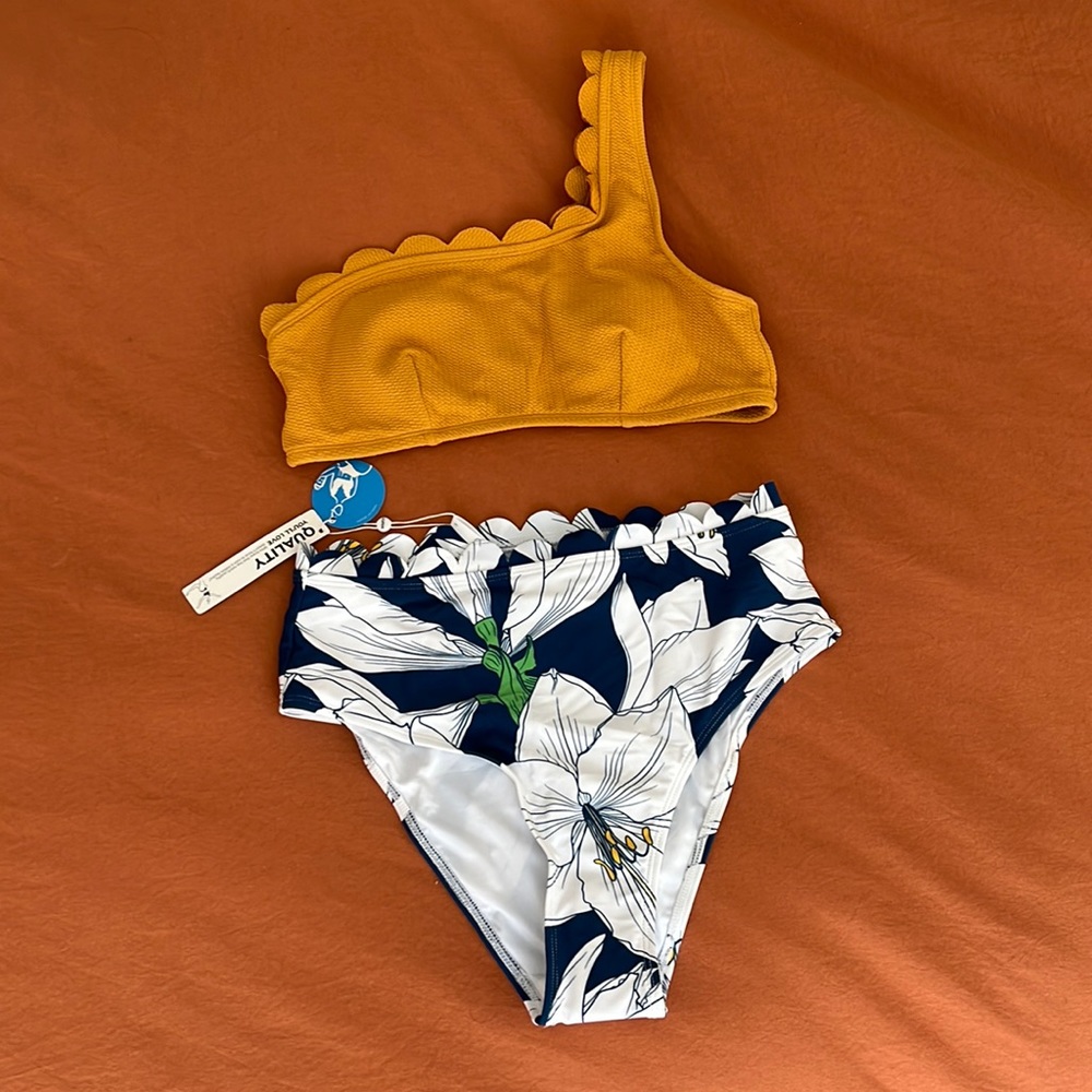 Cupshe One Shoulder Scallop Top & High Waist Bikini Set